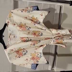 Forever 21 tie waist top medium